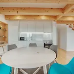 Downtown Clerigos Duplex With River View By Vacationy Apartman Porto