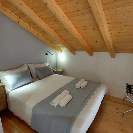 Downtown Clerigos Duplex With River View By Vacationy