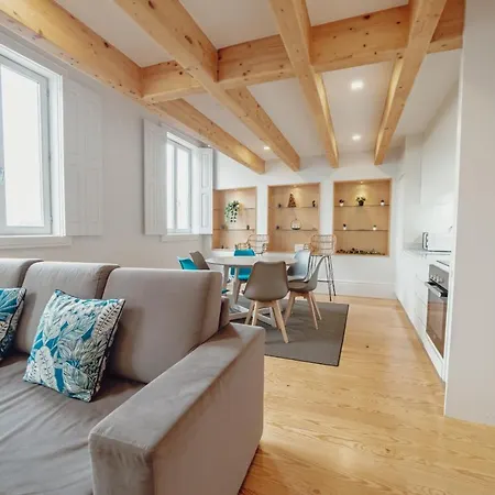 Downtown Clerigos Duplex With River View By Vacationy Porto