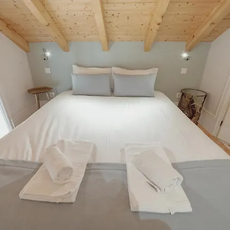 Downtown Clerigos Duplex With River View By Vacationy Porto