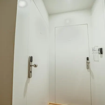 Apartment Downtown Clerigos Duplex With River View By Vacationy Porto
