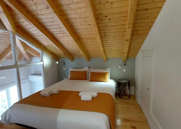 Downtown Clerigos Duplex With River View By Vacationy