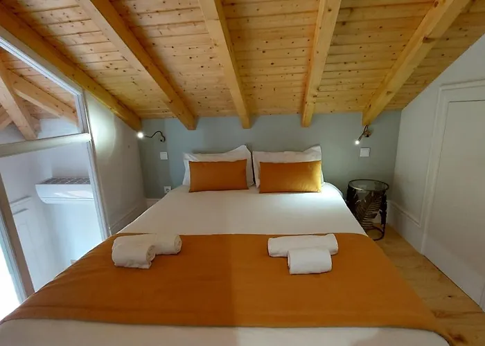 Διαμέρισμα Downtown Clerigos Duplex With River View By Vacationy