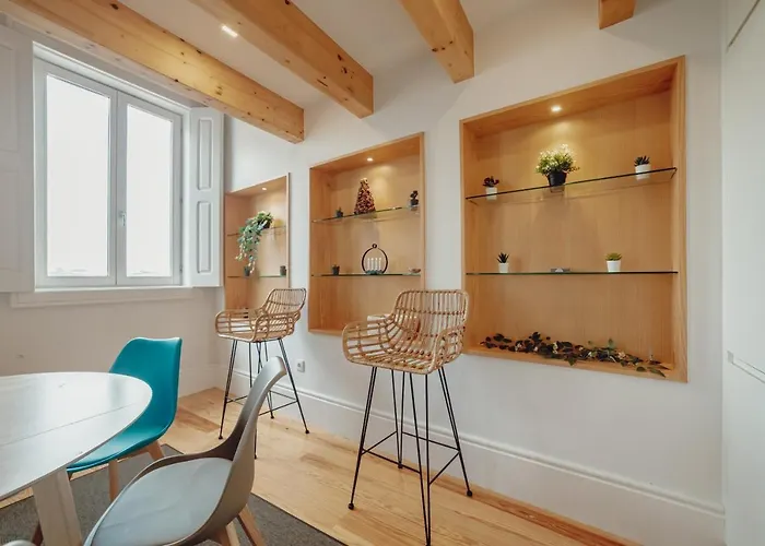 Downtown Clerigos Duplex With River View By Vacationy *