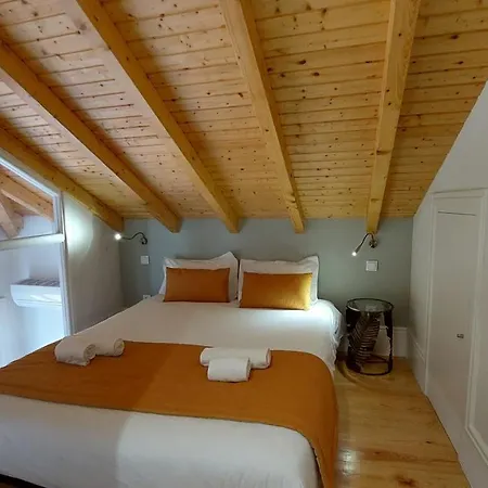 Downtown Clerigos Duplex With River View By Vacationy