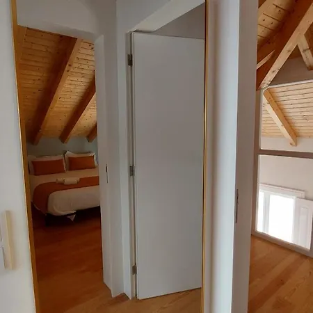 Downtown Clerigos Duplex With River View By Vacationy * Porto