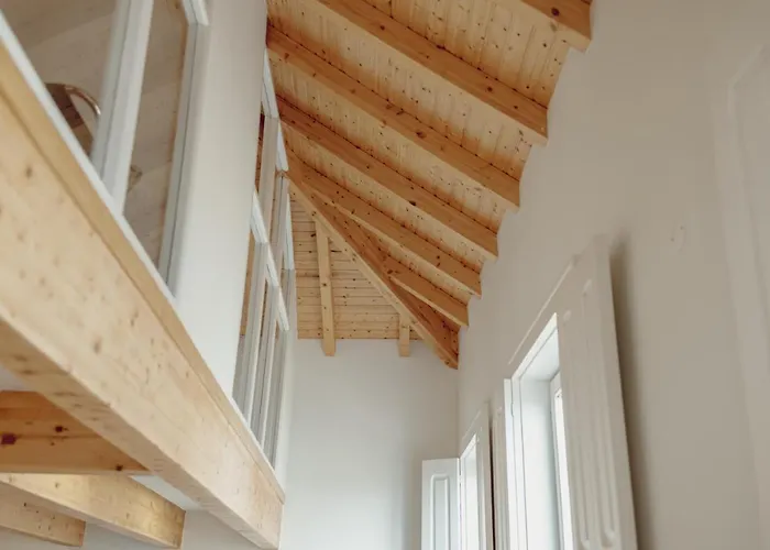 Downtown Clerigos Duplex With River View By Vacationy *