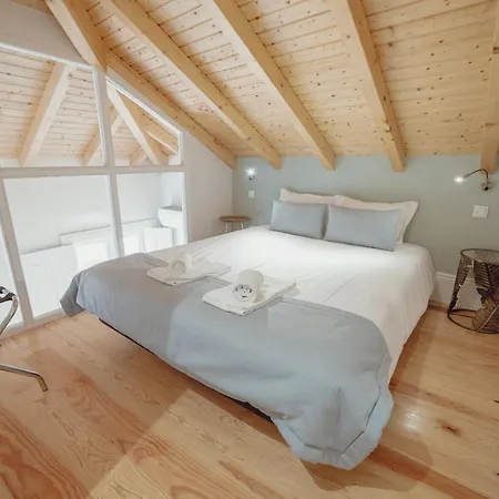 Downtown Clerigos Duplex With River View By Vacationy